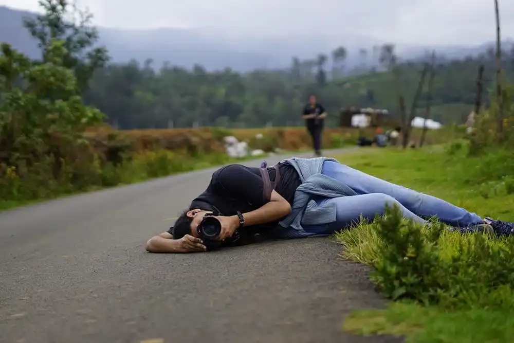 Connecting with the Surroundings