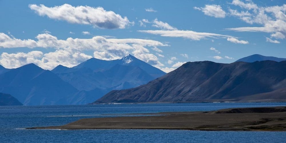 Shantanobhohimalaya_pangong_lake_panaroma_1-1000x500.jpg